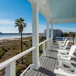 207 E Arctic - Seahorsing Around - Oceanfront - 3 Bedrooms