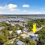 213 W Indian - Unique Pool House -Central Location