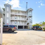 Seaside Villa 302