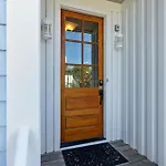 513 East Arctic