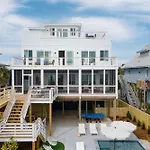 Oceans Eye By Avantstay Beach Front Home W Roof Top Pool Putting Green