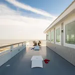 Oceans Eye By Avantstay Beach Front Home W Roof Top Pool Putting Green
