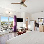 Hotel Folly With Marsh And Sunset Views