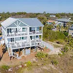 207 E Arctic - Seahorsing Around - Oceanfront - 3 Bedrooms