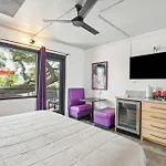 Boutique Vera Hotel In The Heart Of Folly Beach