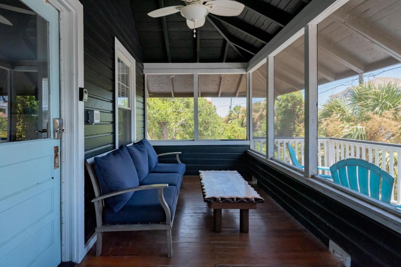 Holiday home 306 E Arctic Ave. *