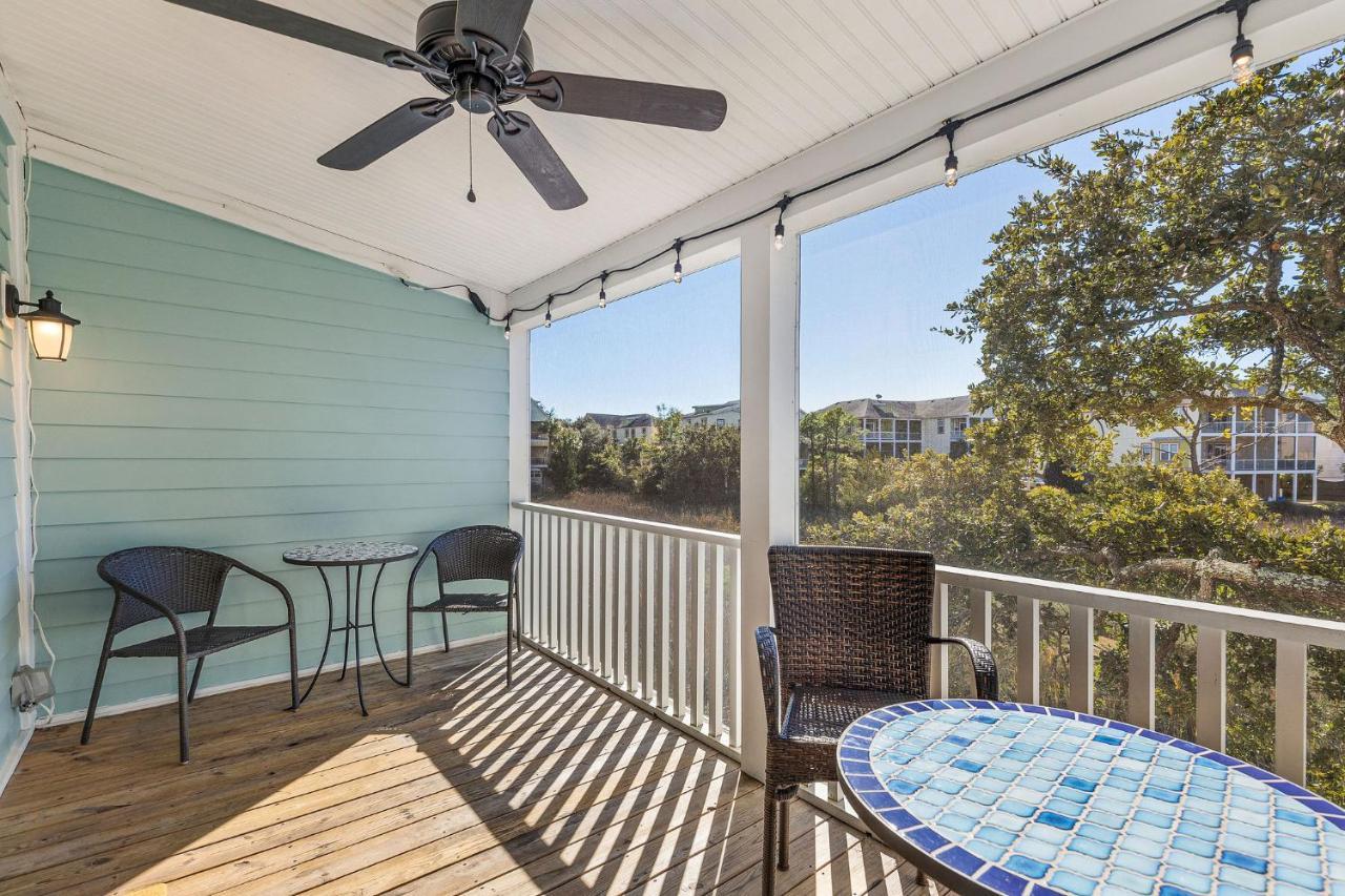 95 Waters Edge Community *