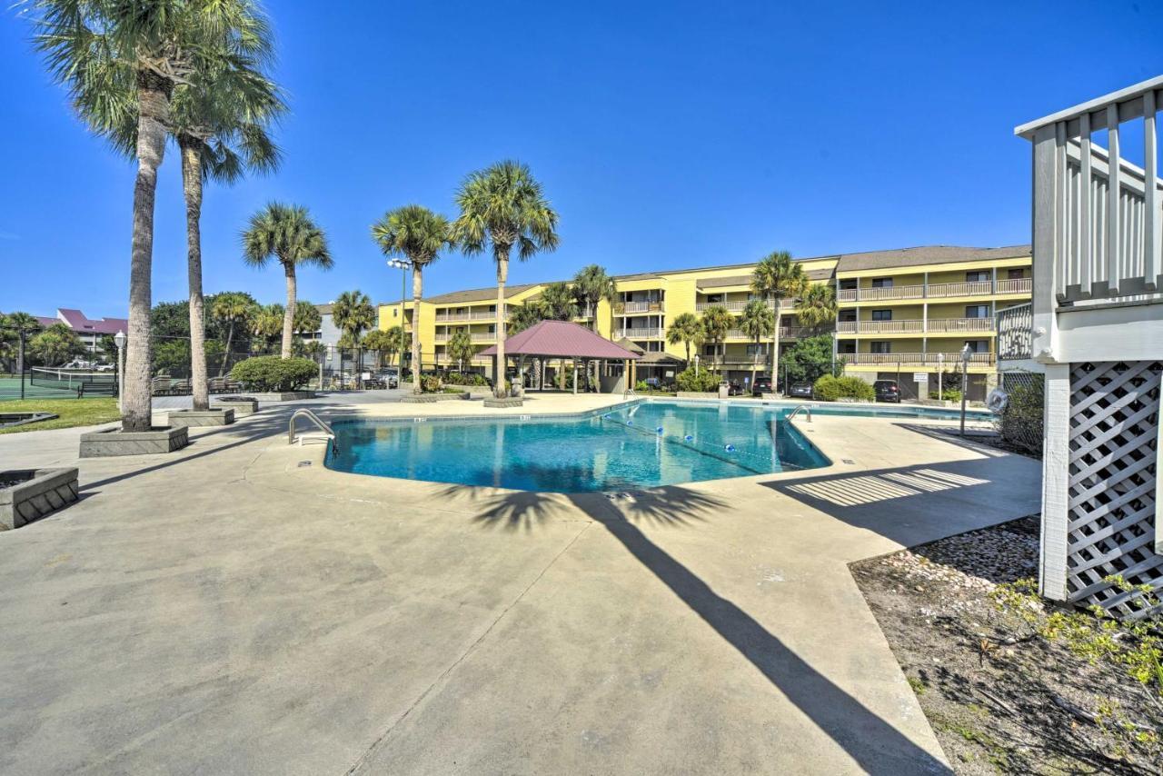 Retreat With Pool Access And River Views! Folly Beach