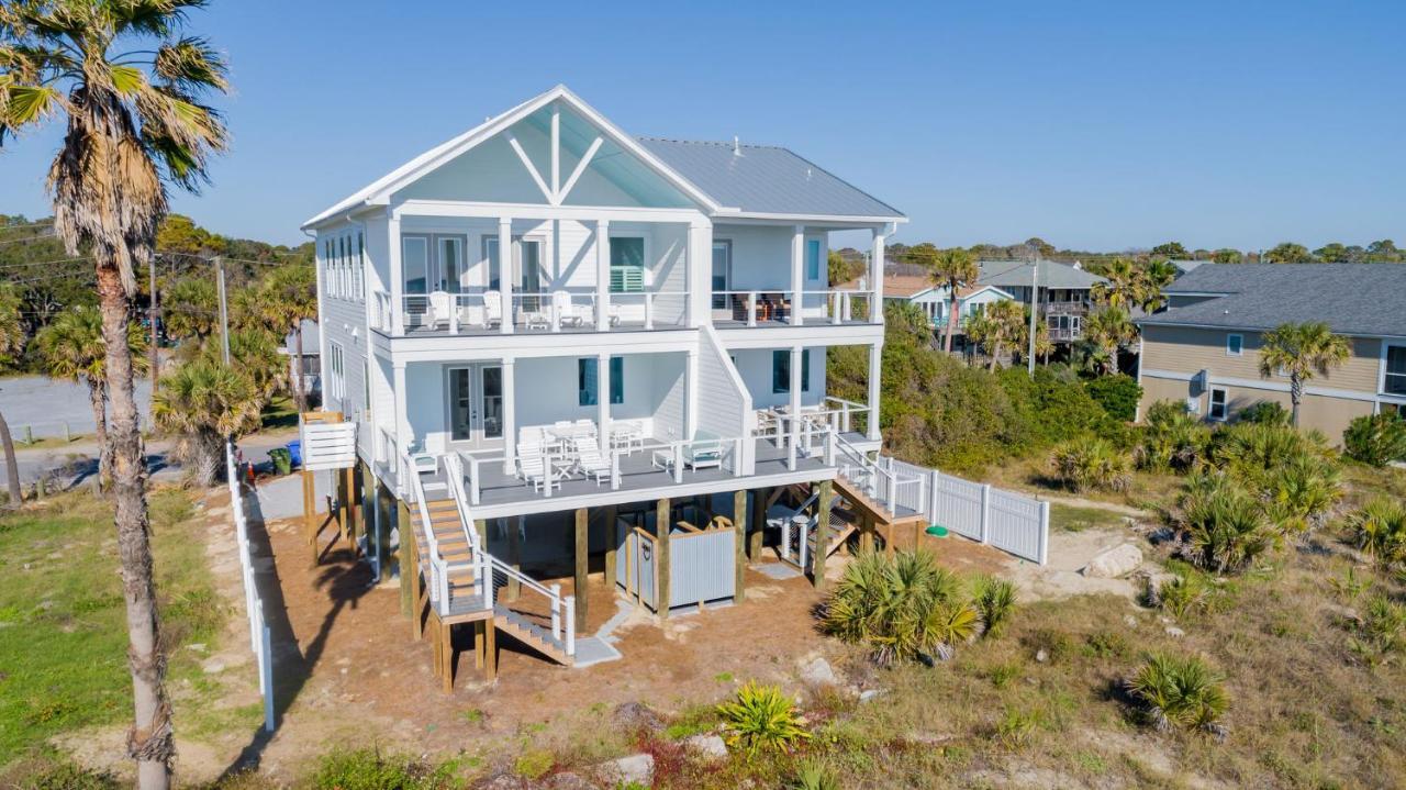 207 E Arctic - Seahorsing Around - Oceanfront - 3 Bedrooms Holiday home Folly Beach