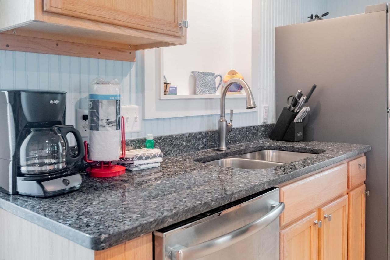 Holiday home 306 E Arctic Ave. *