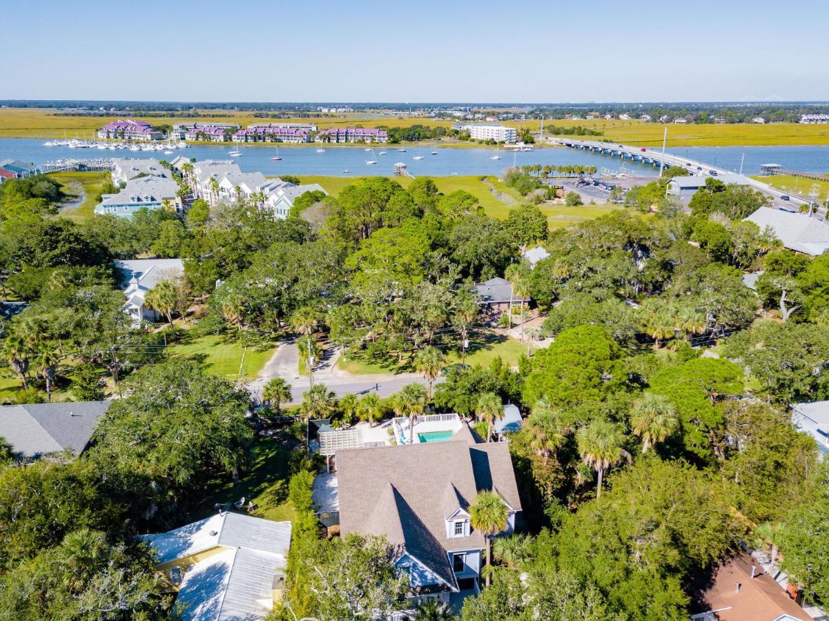 114 W Huron - Castle - Saltwater Pool - Heated Upon Request
