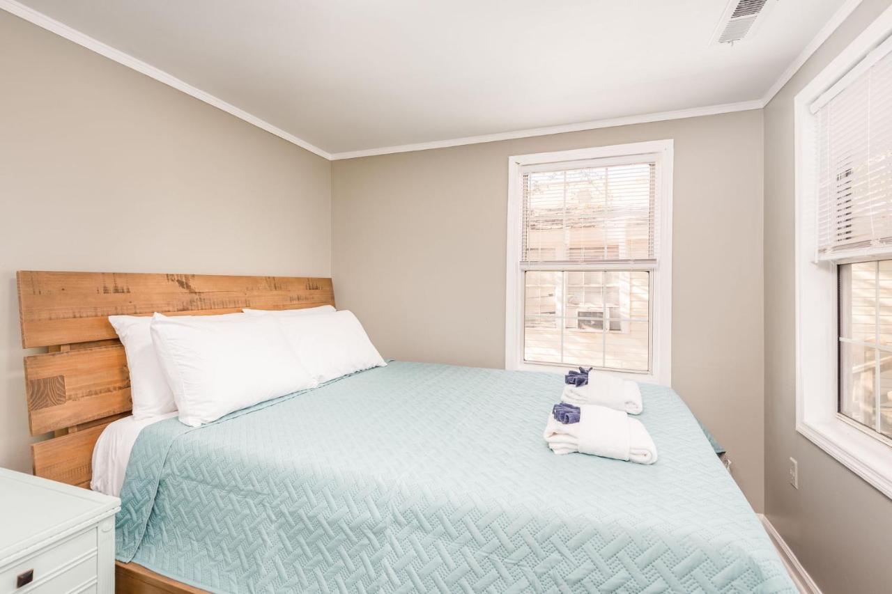 220 W Ashley - Corner - Location Holiday home