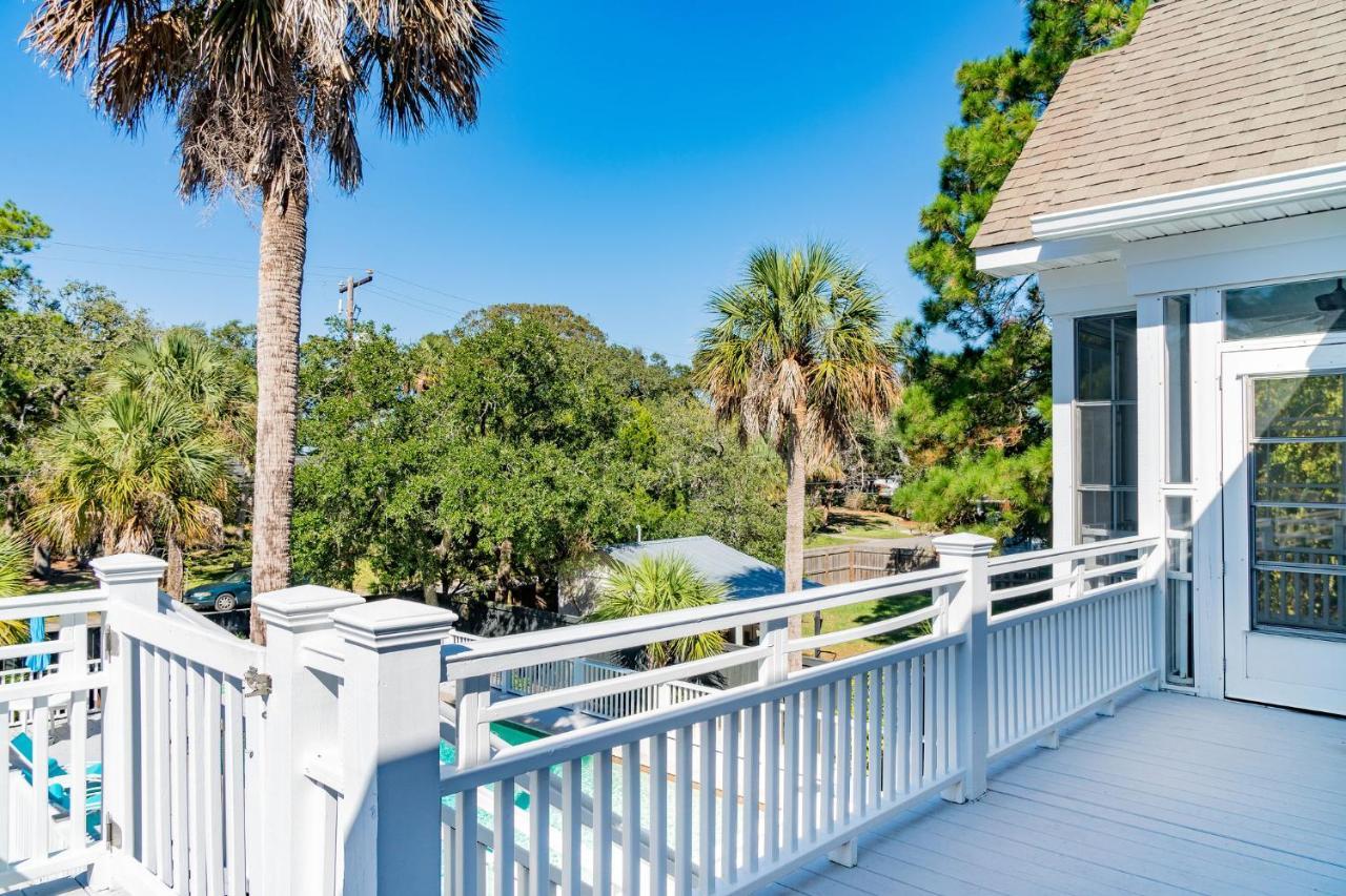 Holiday home 114 W Huron - Castle - Saltwater Pool - Heated Upon Request Folly Beach