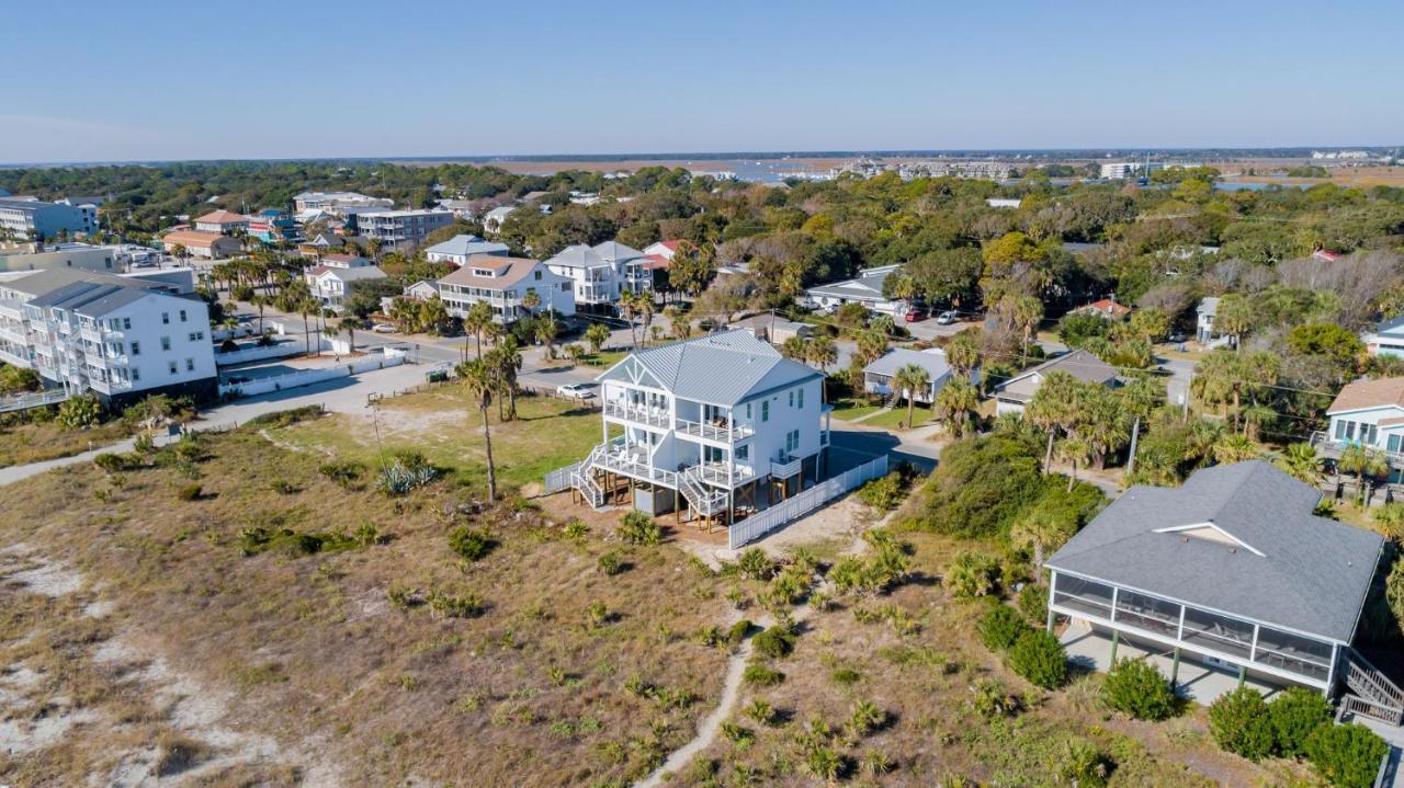 207 E Arctic - Seahorsing Around - Oceanfront - 3 Bedrooms Holiday home Folly Beach