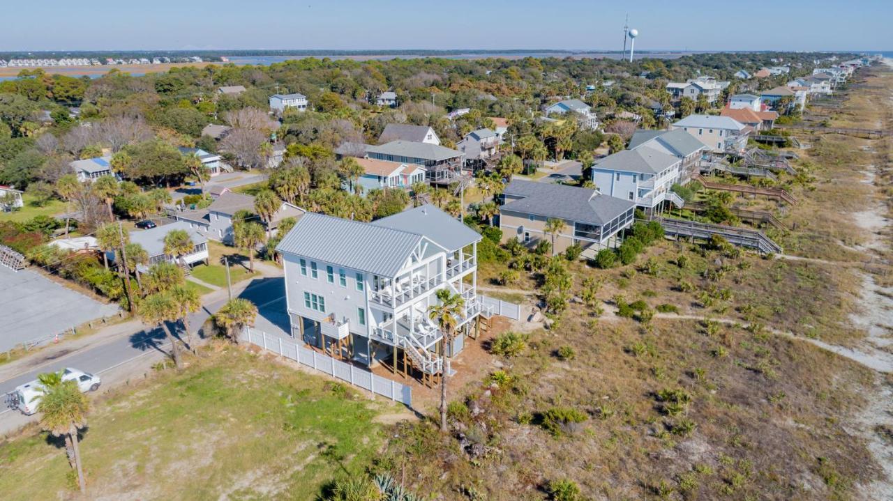 207 E Arctic - Seahorsing Around - Oceanfront - 3 Bedrooms Holiday home Folly Beach