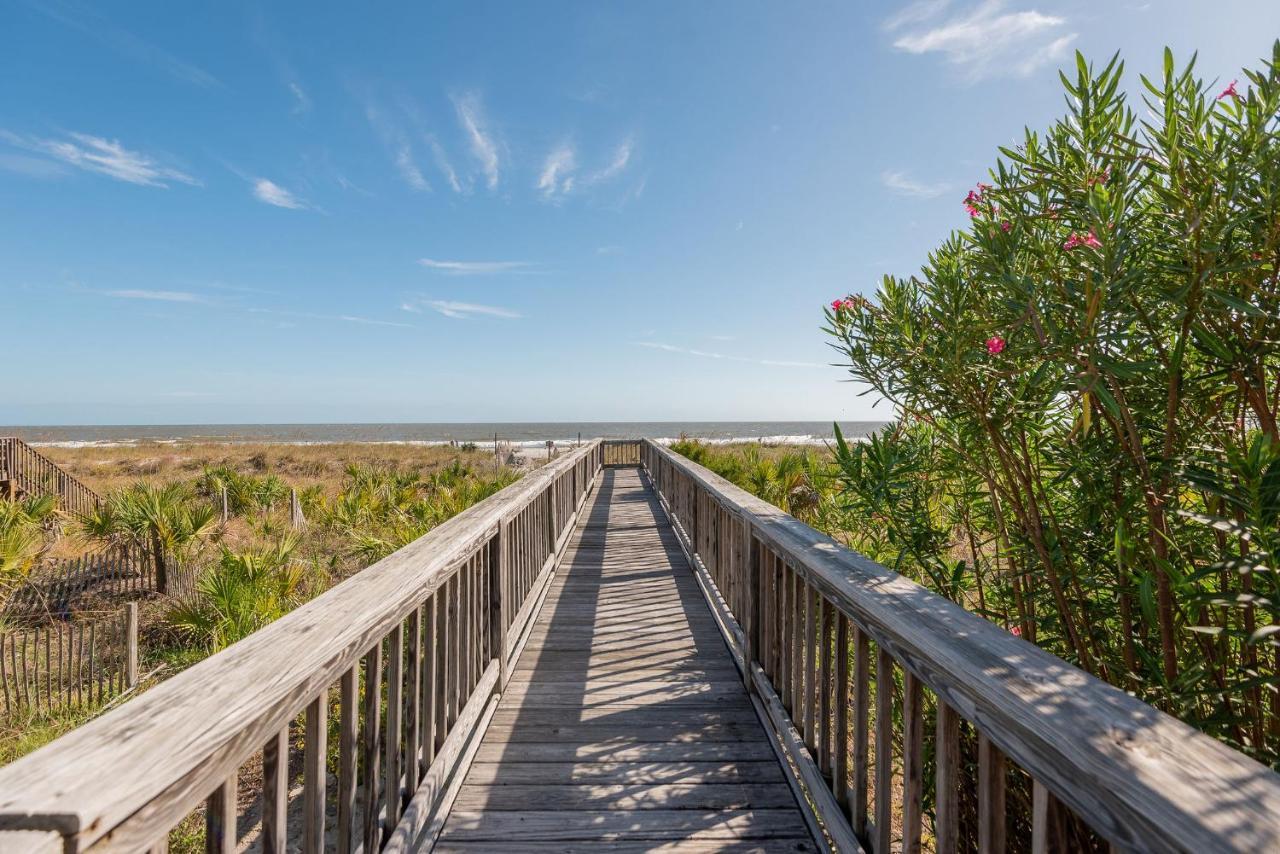 211 E Arctic - Tee Fore Two - Oceanfront - 4 Bedrooms