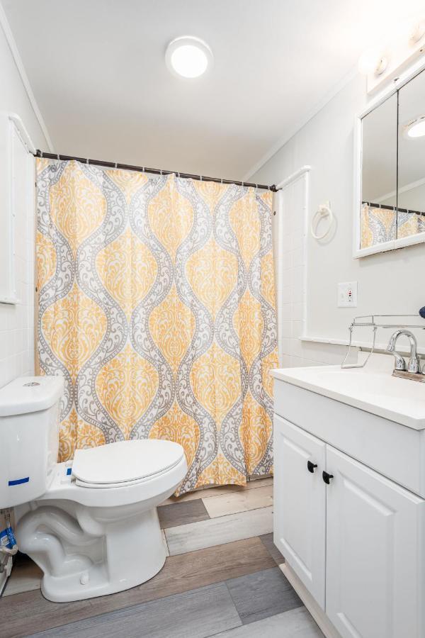 220 W Ashley - Corner - Location