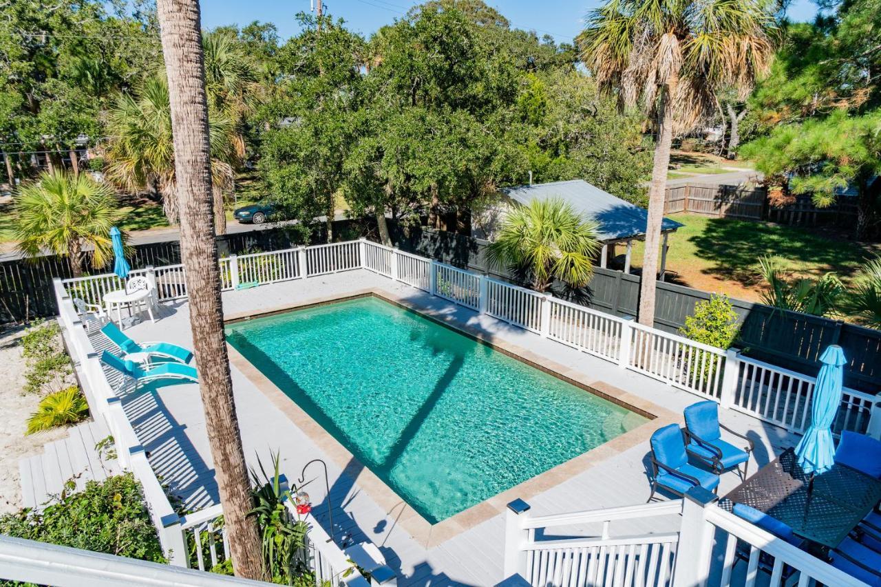 Holiday home 114 W Huron - Castle - Saltwater Pool - Heated Upon Request Folly Beach