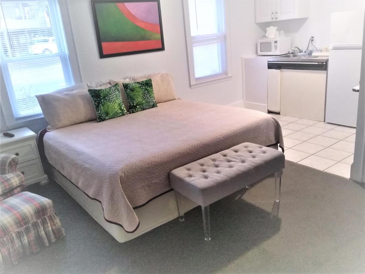 Holliday Of Folly Inn 3*