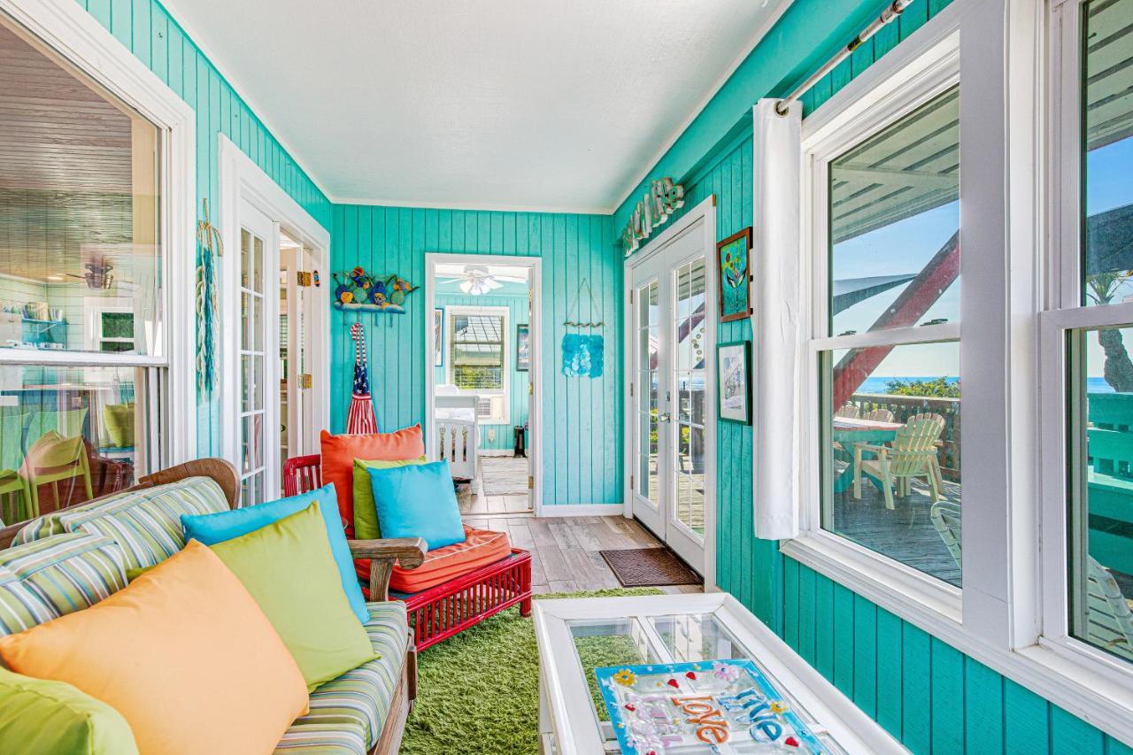 Funky Folly Holiday home *