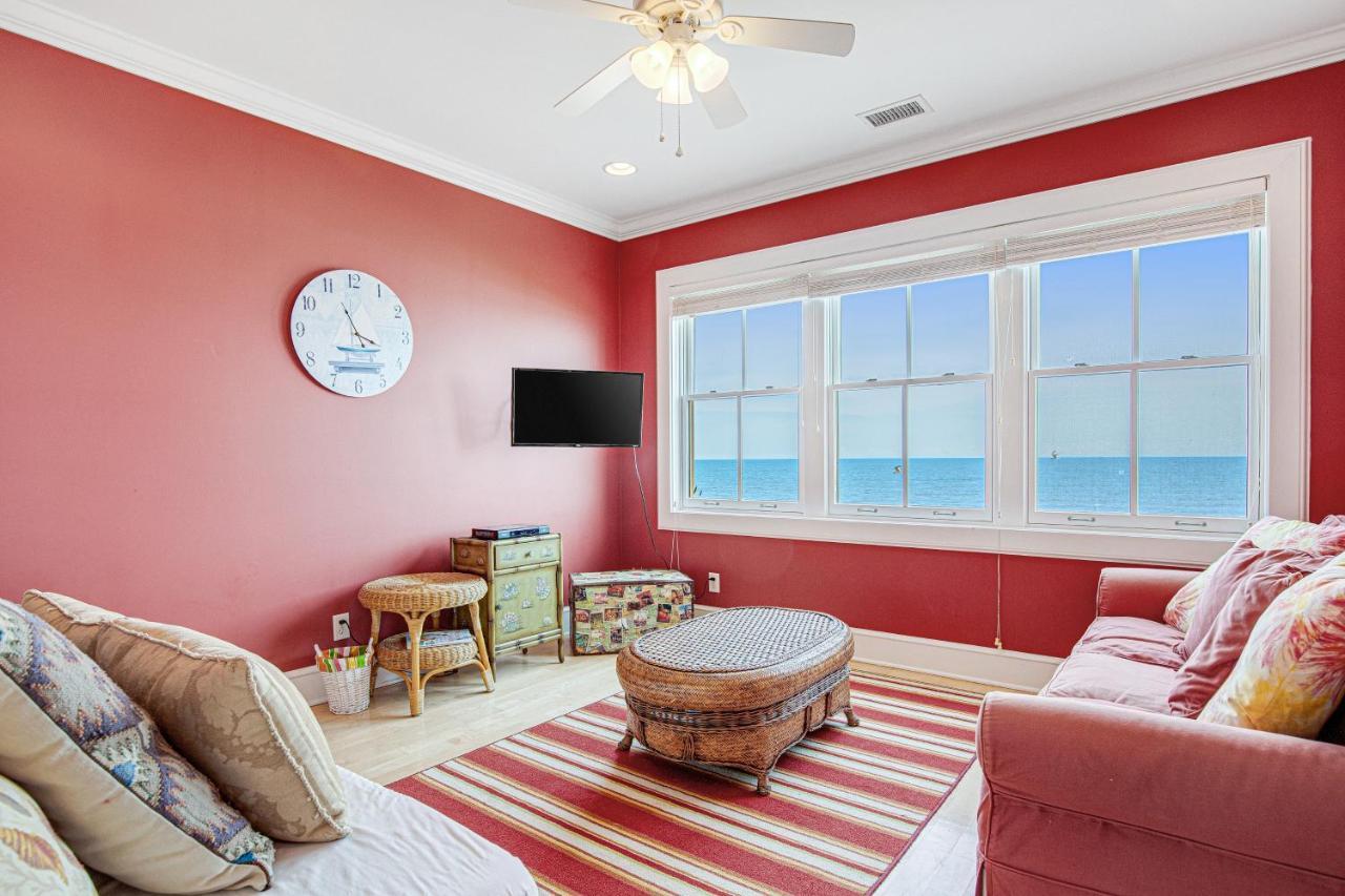 Blue Waters Beachfront Holiday home Folly Beach