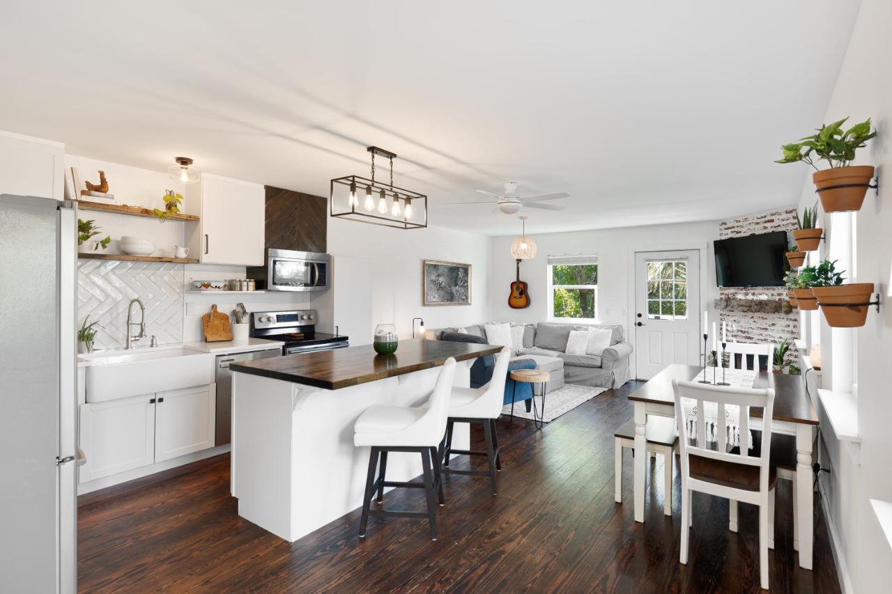 79 Sandbar Ln - Folly In - Renovated Private - Sunset Views Holiday home Folly Beach