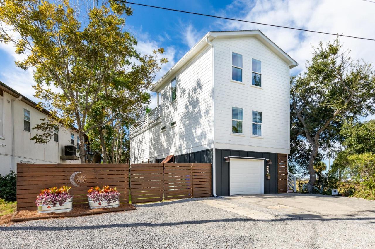 Holiday home 79 Sandbar Ln - Folly In - Renovated Private - Sunset Views Folly Beach