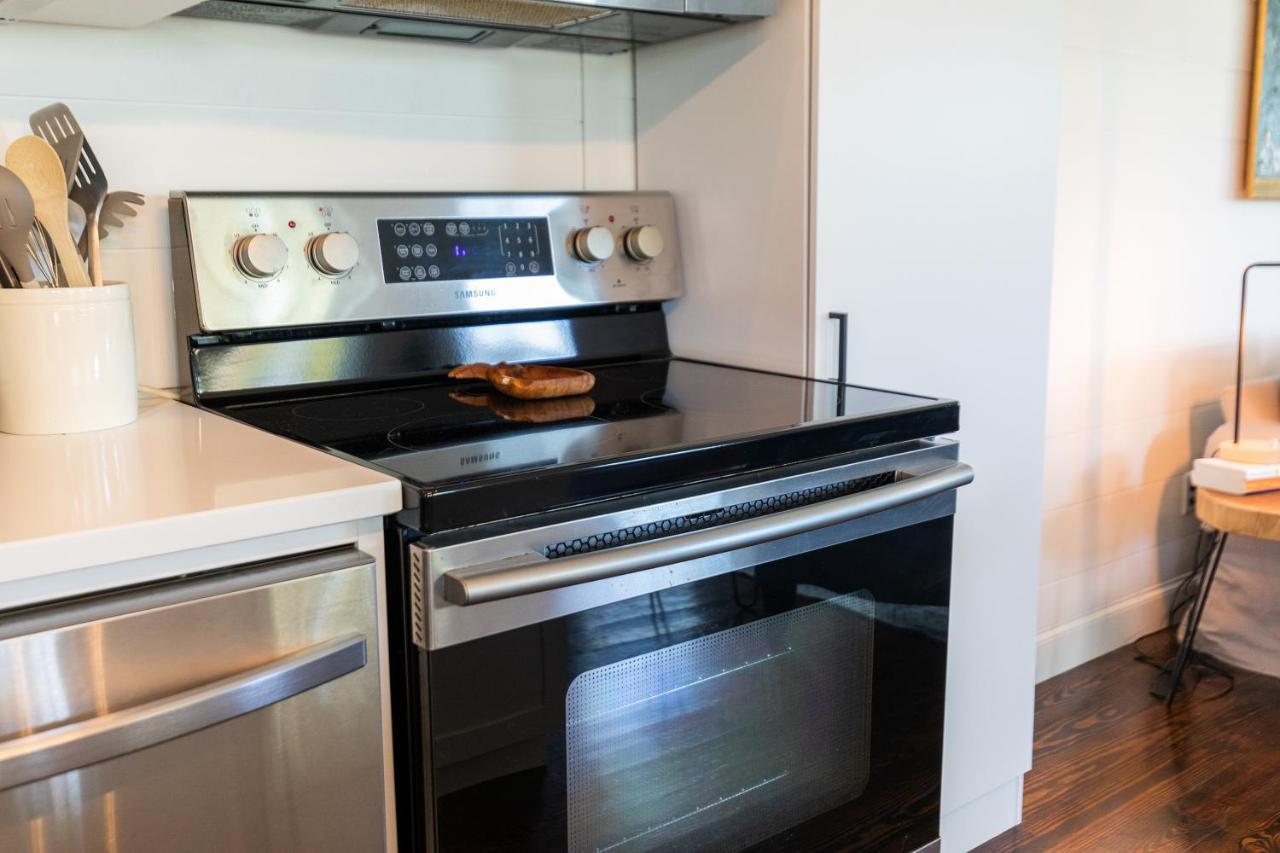 79 Sandbar Ln - Folly In - Renovated Private - Sunset Views Holiday home *