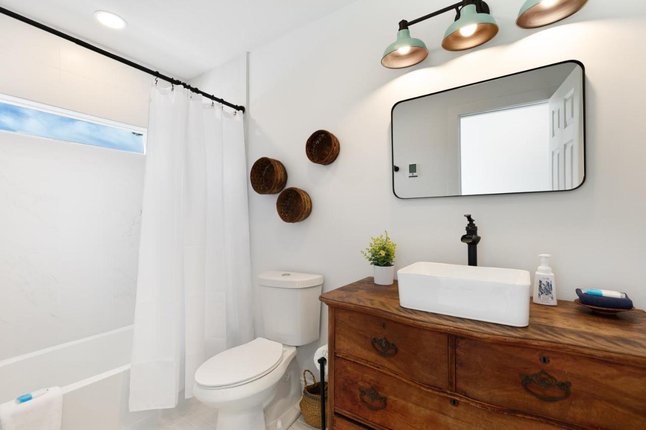 79 Sandbar Ln - Folly In - Renovated Private - Sunset Views