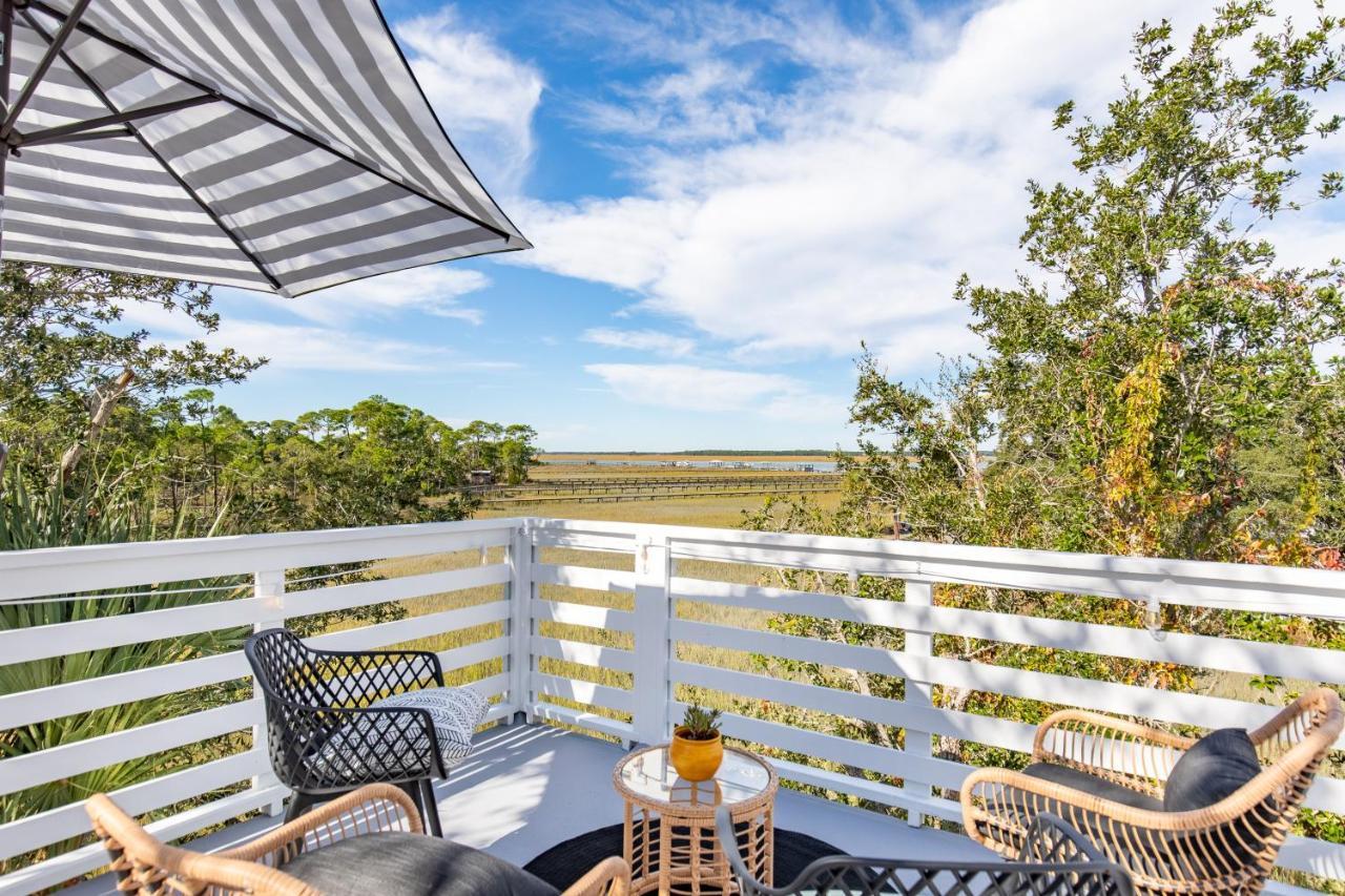 79 Sandbar Ln - Folly In - Renovated Private - Sunset Views Holiday home *