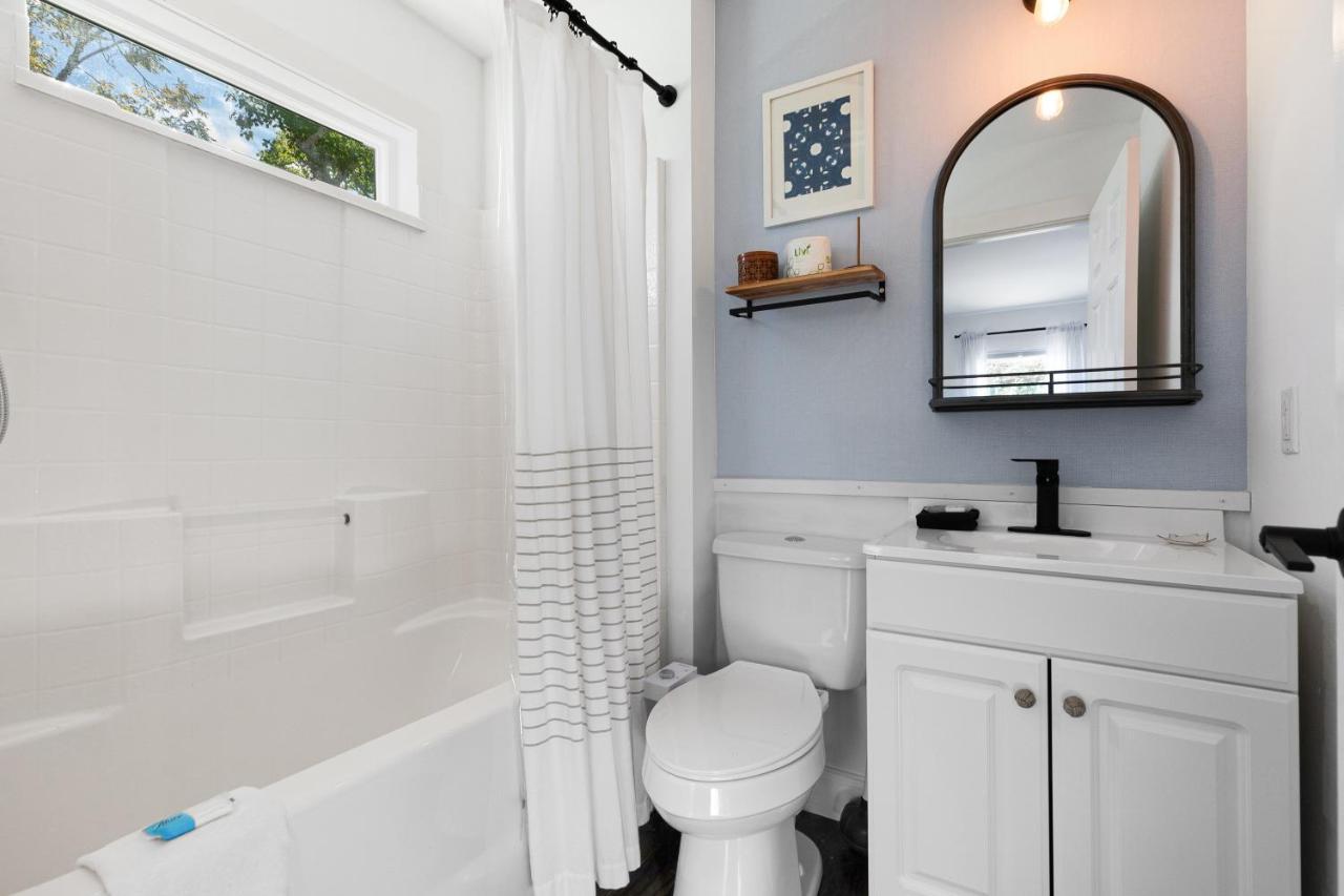 79 Sandbar Ln - Folly In - Renovated Private - Sunset Views Holiday home Folly Beach