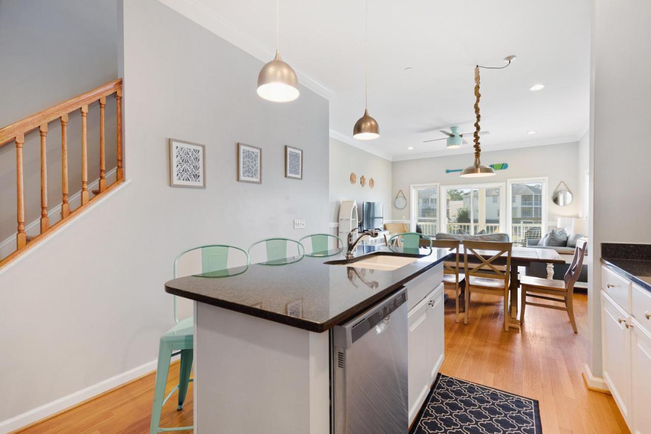 Holiday home 91 Waters Edge Folly Charm *