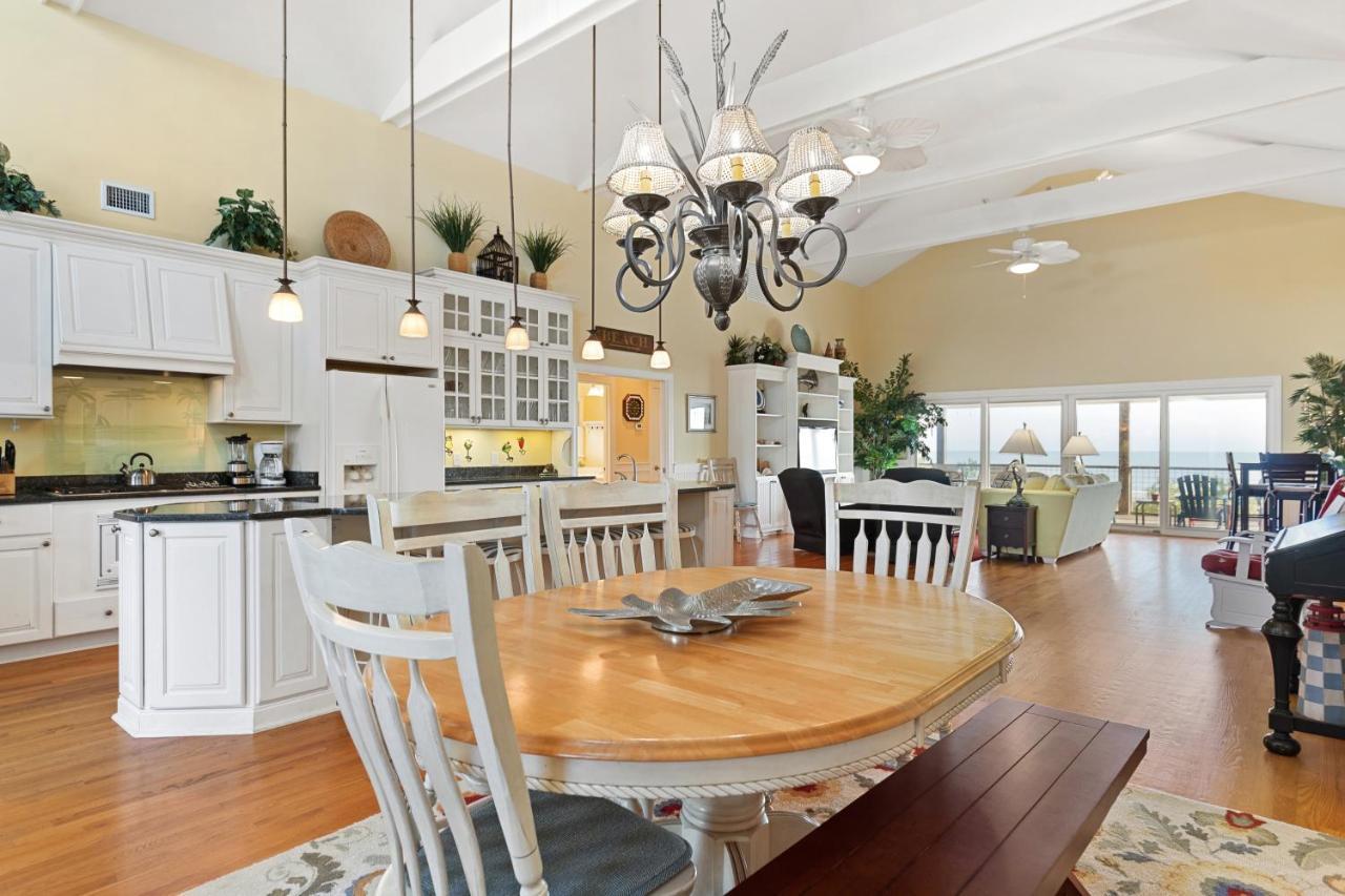 Holiday home 211 E Arctic - Tee Fore Two - Oceanfront - 4 Bedrooms