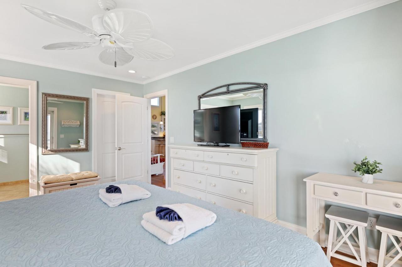 Holiday home 211 E Arctic - Tee Fore Two - Oceanfront - 4 Bedrooms