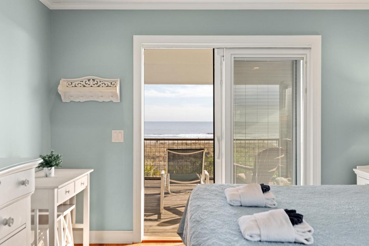 Holiday home 211 E Arctic - Tee Fore Two - Oceanfront - 4 Bedrooms