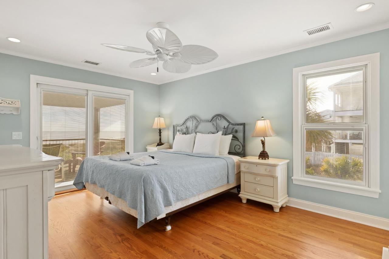 211 E Arctic - Tee Fore Two - Oceanfront - 4 Bedrooms * Folly Beach