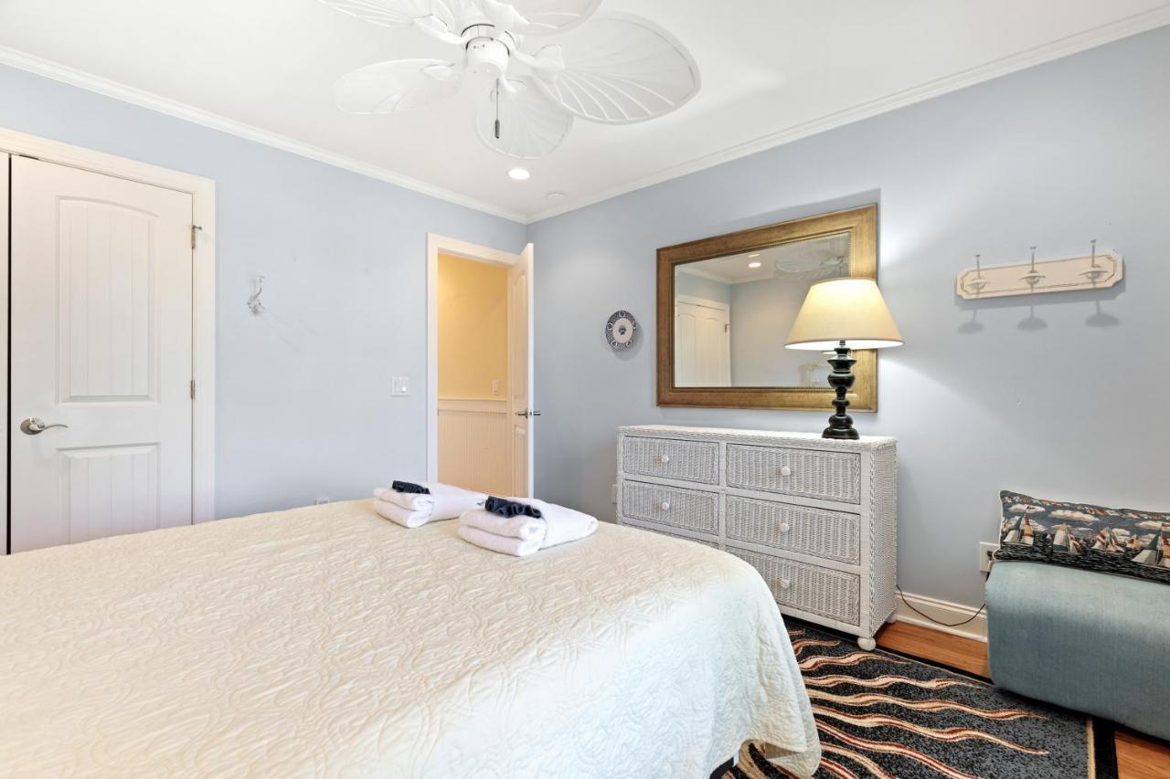 Holiday home 211 E Arctic - Tee Fore Two - Oceanfront - 4 Bedrooms