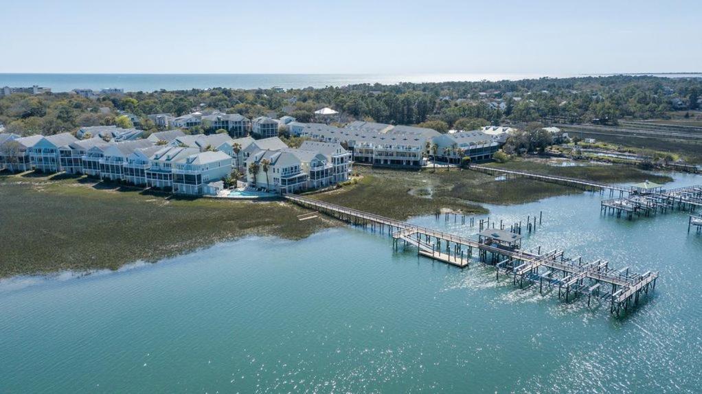 Holiday home 91 Waters Edge Folly Charm
