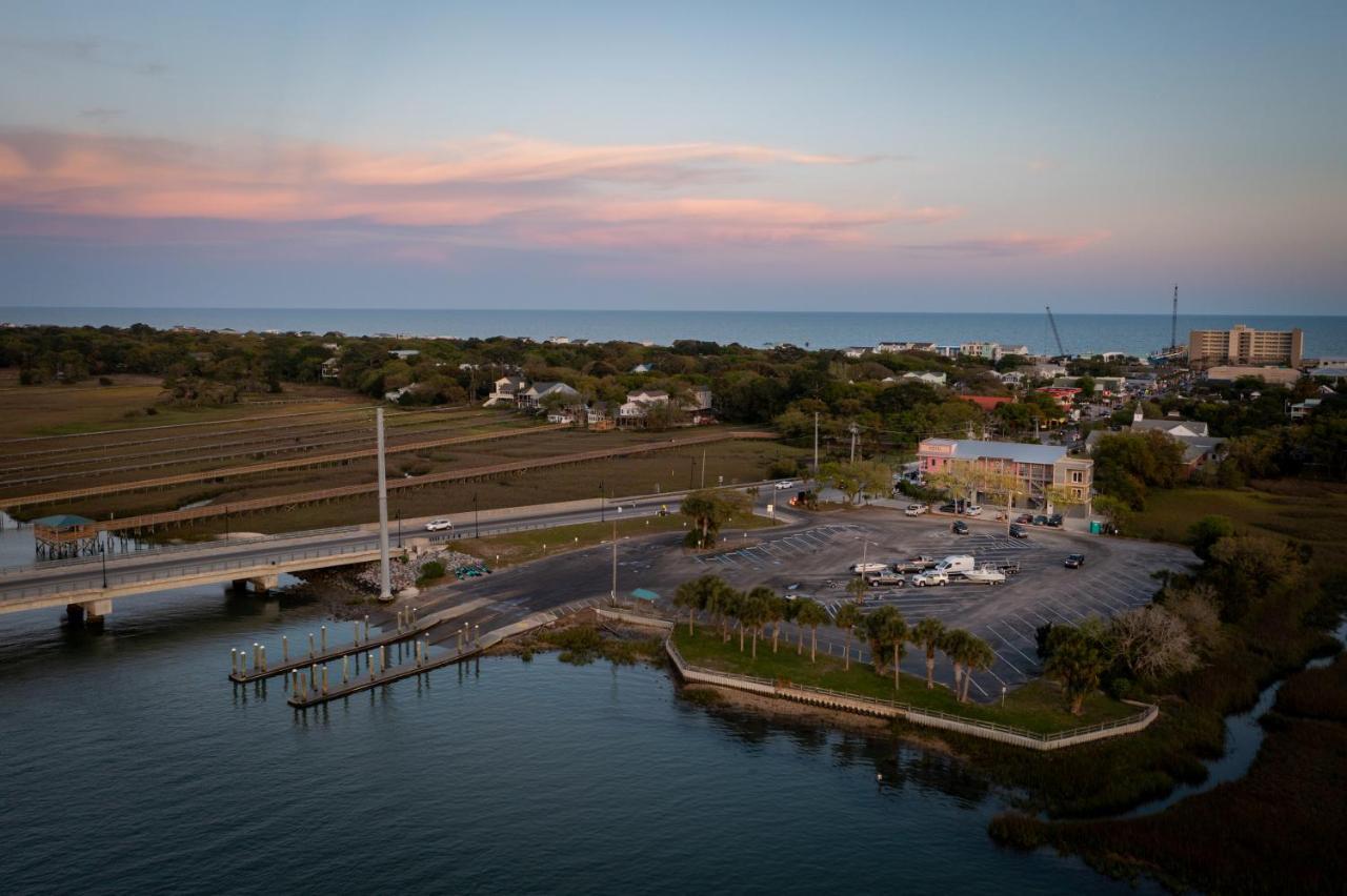 Folly With Marsh And Sunset Views Hotel *
