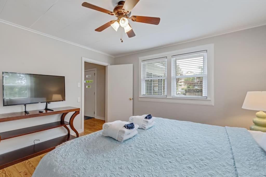 208 W Ashley - Location - 2 Mins To The Folly Beach