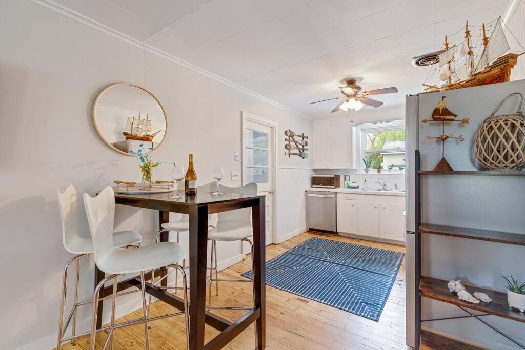 208 W Ashley - Location - 2 Mins To The Holiday home