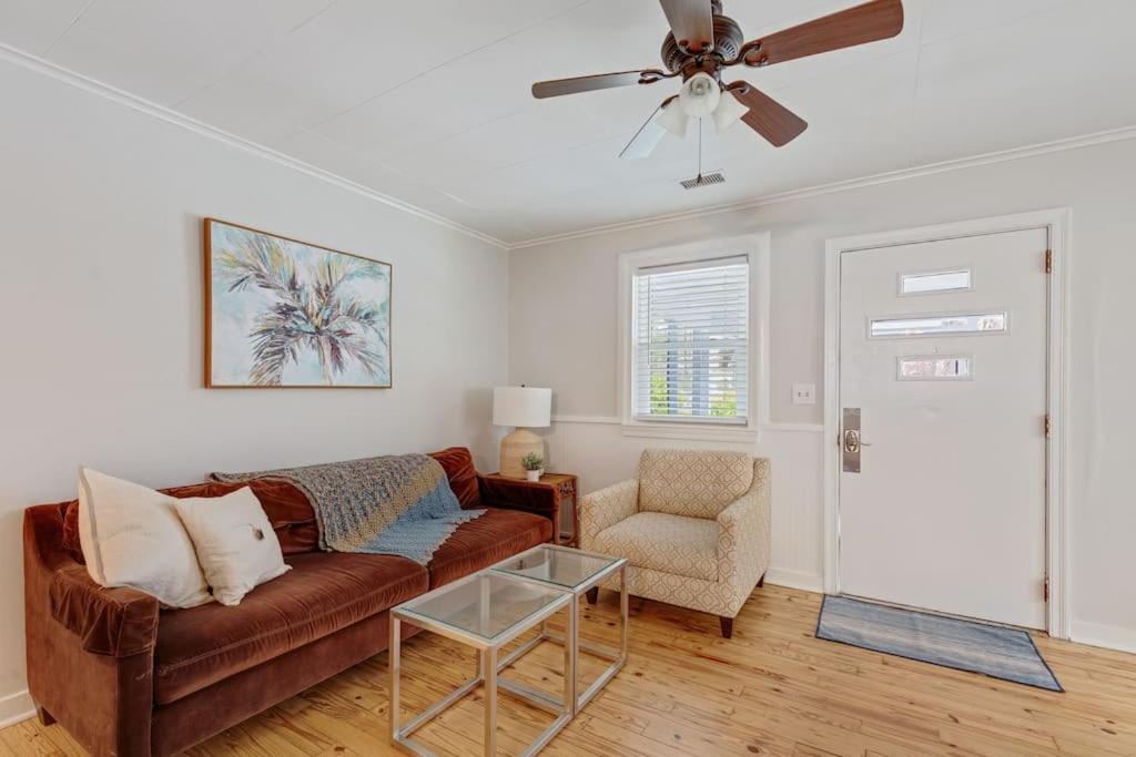 208 W Ashley - Location - 2 Mins To The Holiday home *