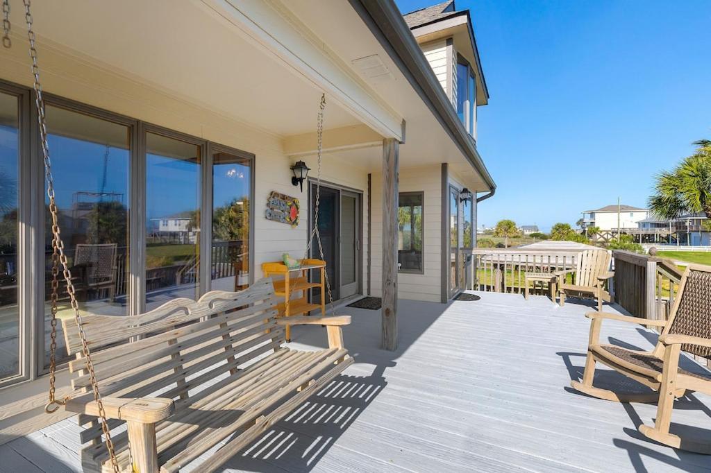 1511 Forrest Ave - Sea Caught The Katy - Private Pool- Ocean View * Folly Beach