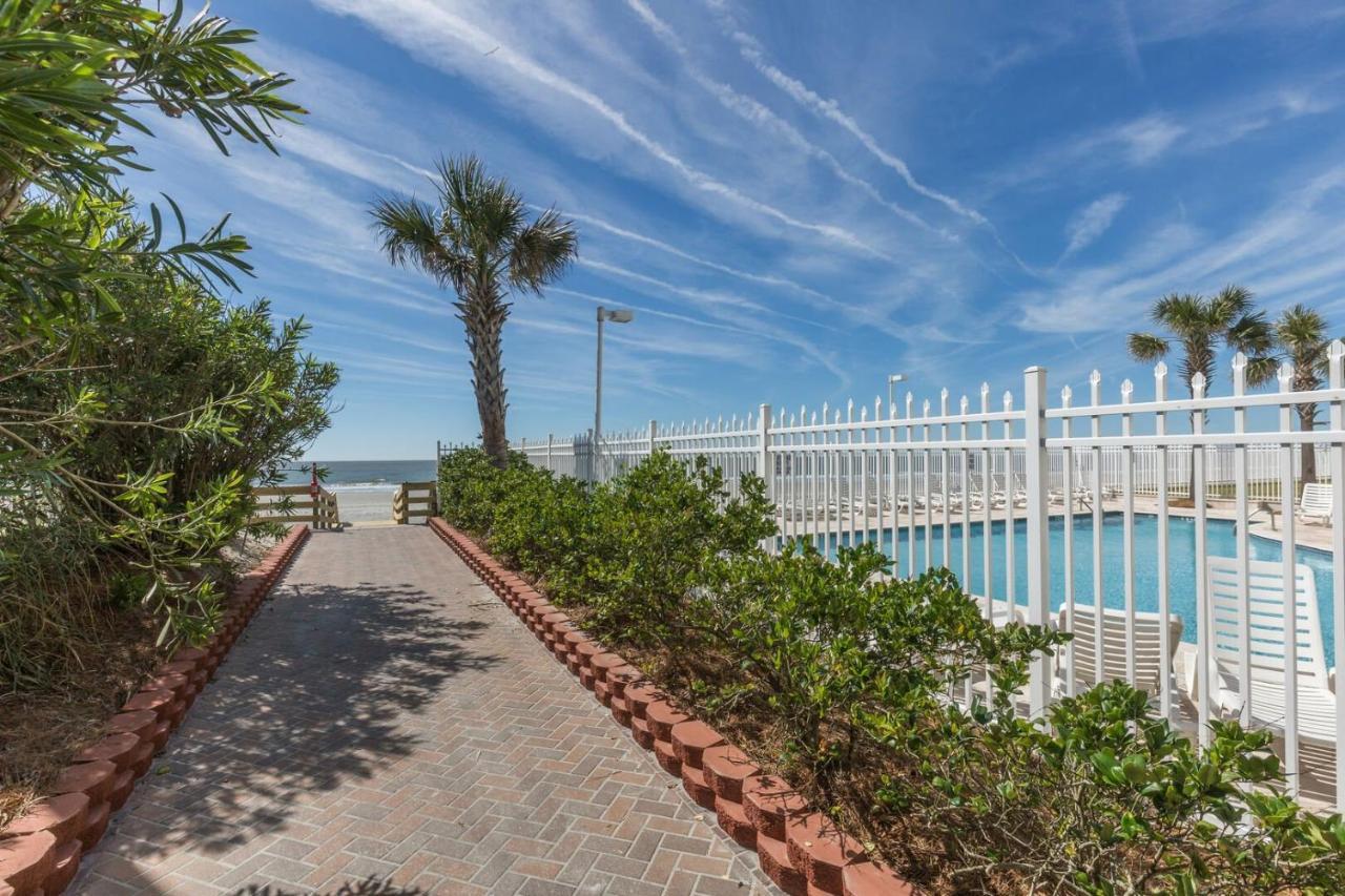 Holiday home 408 Cov Atlantic Breeze Oceanfront Floor 2 Pools *