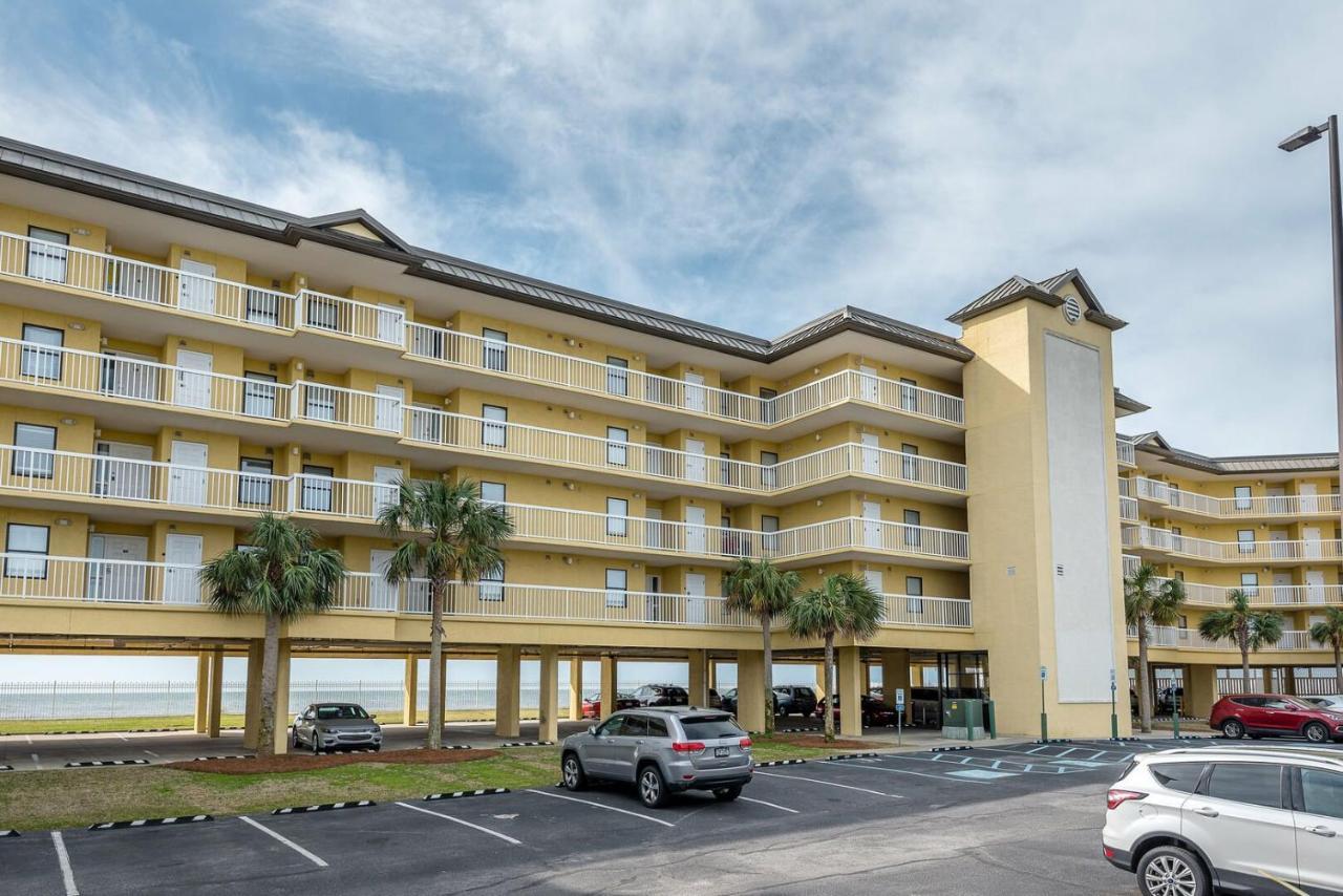408 Cov Atlantic Breeze Oceanfront Floor 2 Pools Folly Beach