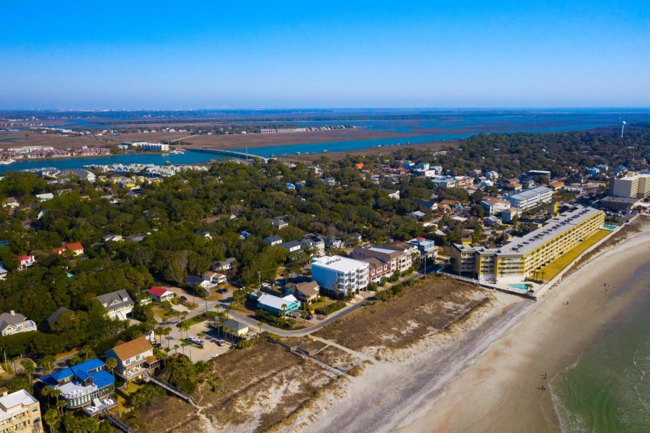Seacoast 2 Ocean View 2 Blocks From Center Street Holiday home Folly Beach