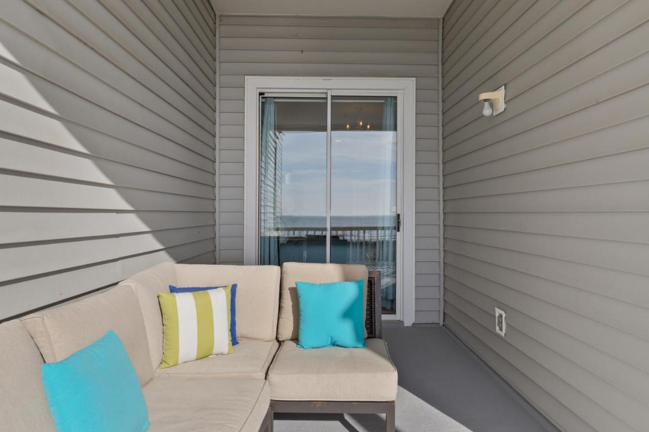 Seacoast 2 Ocean View 2 Blocks From Center Street Holiday home *