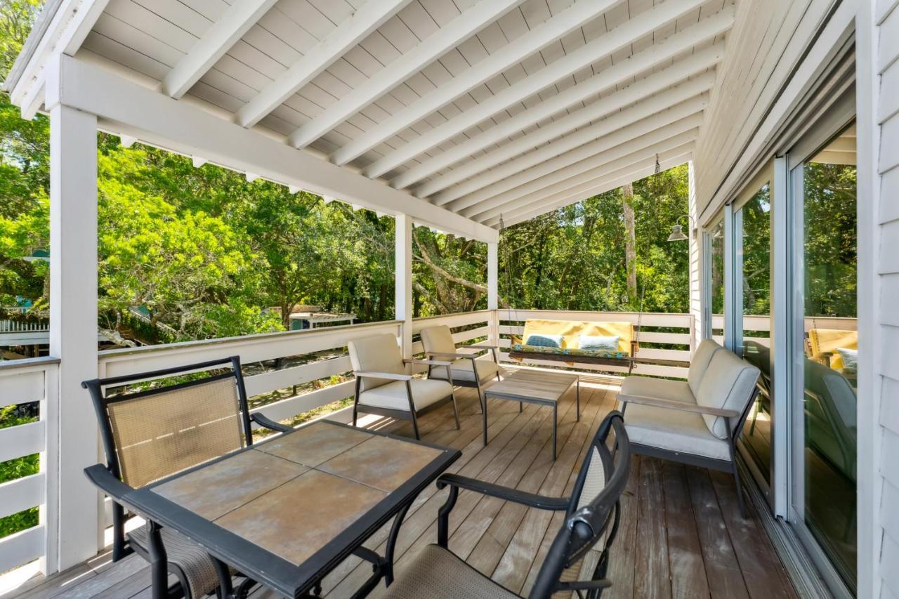 213 W Indian - Unique Pool House -central Location Holiday home *