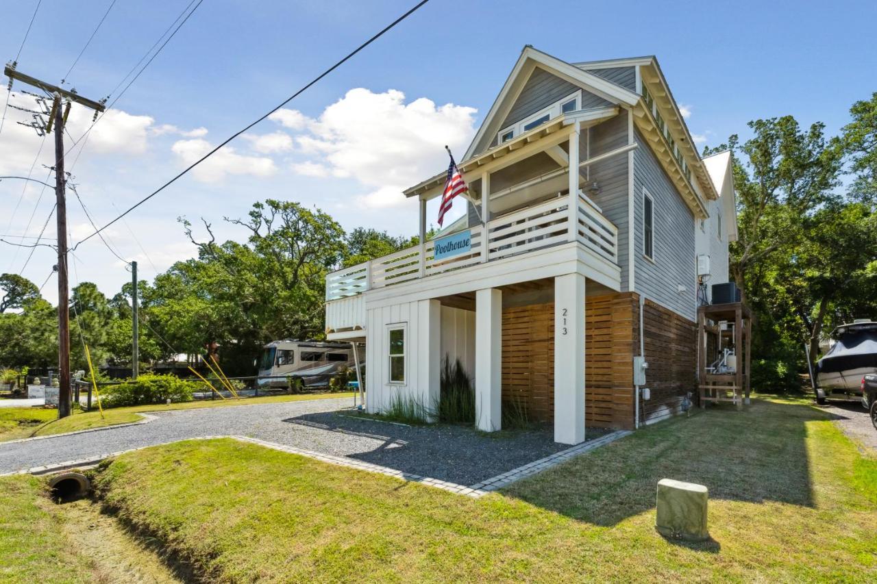 213 W Indian - Unique Pool House -central Location *