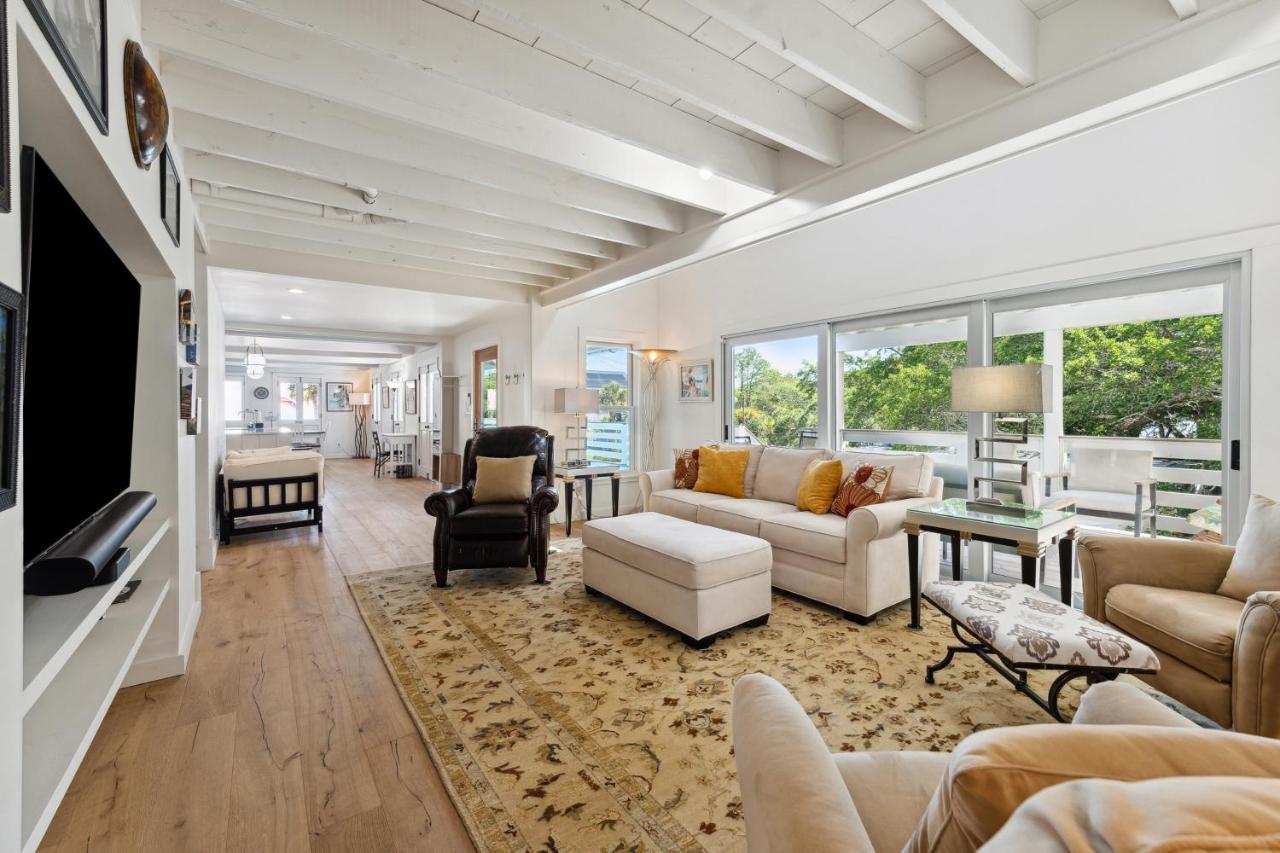 213 W Indian - Unique Pool House -central Location Holiday home Folly Beach